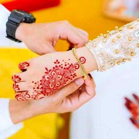 طویل نہ سہی اگر چے بہت ہی مختصر تو ہوگا
تیرے دل کی کتاب میں کہیں تو ذکرمیرا۔