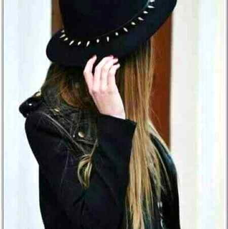 تلاش میں بیت گئی یونہی اپنی ساری زندگی ,,,,,,

اب پتہ چلا کہ خود سے بڑا کوئی ہمسفر نہیں .....!