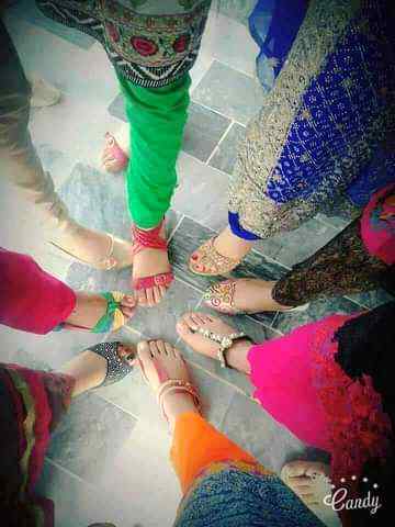 اسیں_تے_اوہی_آں💯
مرشد❣
پر_گَلاں_ہُن_او_نئیں_!رئیاں💯🤞
❣
Missing u churailo sana,soha,syco,nori etc sbko miss kr re💔😢
Anum malik🙀😇
