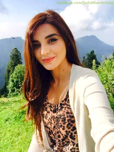 Sadia khan 🔥 like 🔥