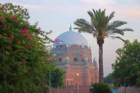 اسلام علیکم، صبح بخیر۔
اللہ پاک اپنے پیارے حبیب صلی اللہ علیہ والہ وسلم کے صدقے ہم سب پر اپنا خاص کرم فرما دے ہر قسم کی آفات اور پریشانی سے نجات عطا فرمائے آمین۔