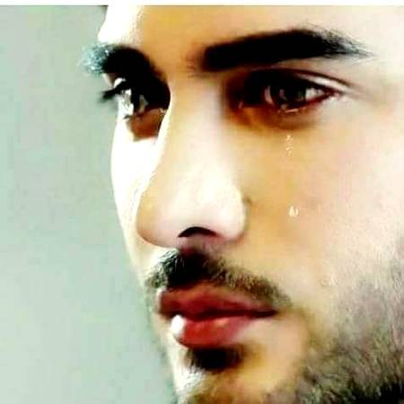 Phir Muqaddar Ki Lakeeron Main Likh Dia Intezar,
Chaand___😥
Phir Wohi Raat Ka Aalam Aur MainTanha Tanha…