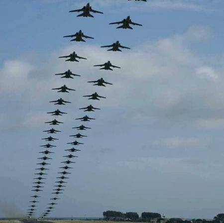 اللہ کے اوپر سب کچھ چھوڑ دو
اور اللہ کے لیے سب کچھ💞💯