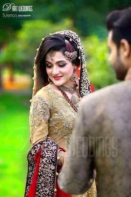 Yeh iltijah Hy ki ankhoo ma basalo humko 🥰 hum be saj jay gyy ❣️ or tum be sanwar jou  gyy❣️😍