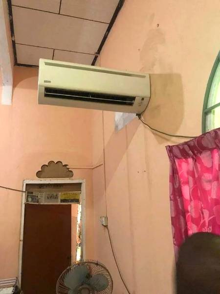 This split type air conditioner installed this way