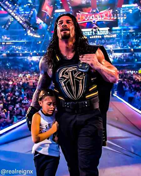 میری سانسوں سے پوچھ لو بیشک 🕷💔
یہ صرف تمہیں ہی محسوس کرتی ہیں🙏❤
Reigns with his daughter 💕