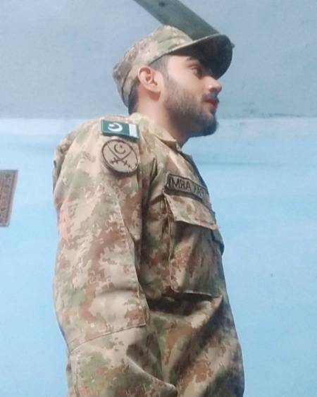 عشق ایک بَد دعا ھے میاں
جو ہمیں لگی ھے اور خوب لگی ھے۔۔۔۔۔۔)🔥🔥🔥🔥🔥🔥