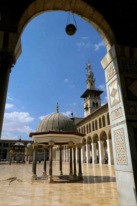 The Ummayad Mosque,aka the grand Mosque of Damascus is one of the oldest Mosques in the world and is regarded as the fourth_holiest site in islam,it was built on the site of a Christian basilica dedicated to john the Baptist Eric Lafforgue💕💕