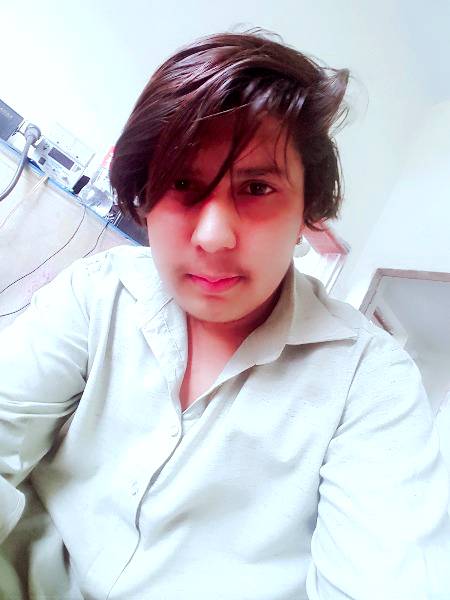 💞زمانہ کہتا ہے بڑی دلکش ہیں آنکھیں میری💞
💞انہیں کیا معلوم کسی کو کھونے کا درد سہا ہے انہوں نے