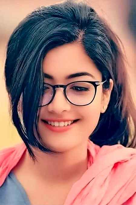 اگر لڑکیاں مال ہیں تو سن بیٹا
پھر وہ بھی مال ہے جسکا تو لال ہے 🥀🔥
No like🖕.g5