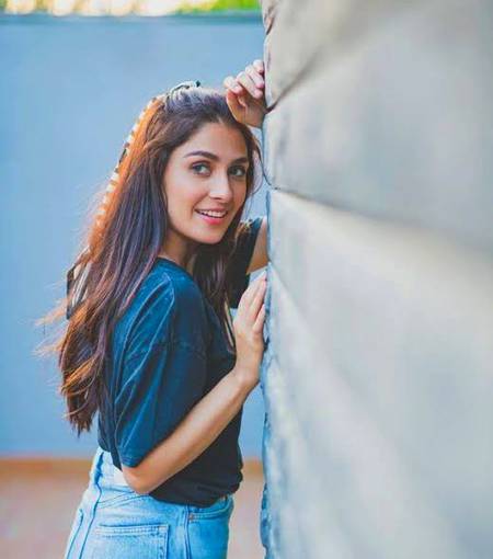 Ayeza khan