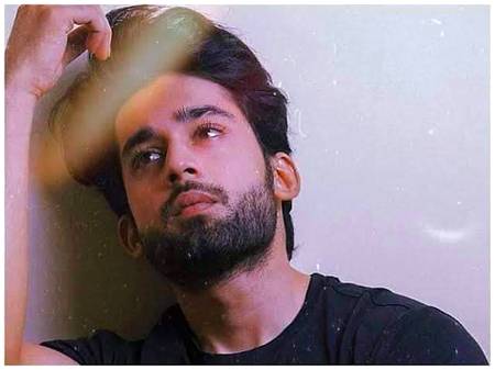 گزرتے گزرتے گزر ہی جائیں گے یارا..🔥
یہ دن نا سہی چلو ہم ہی سہی".🖤🥀