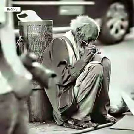 وہ ایک خط جو تو نے کبھی لکھا ہی نہیں
میں روز بیٹھ کر اس کا جواب لکھتا ہوں