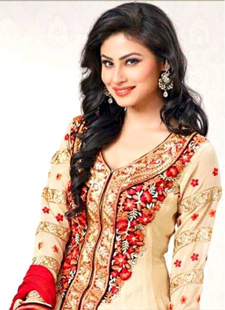 Mouni Roy