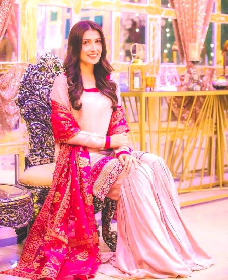 Ayeza Khan