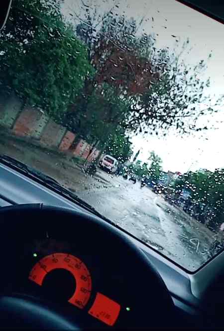 Happy Rim Jhim guys🚿🚿