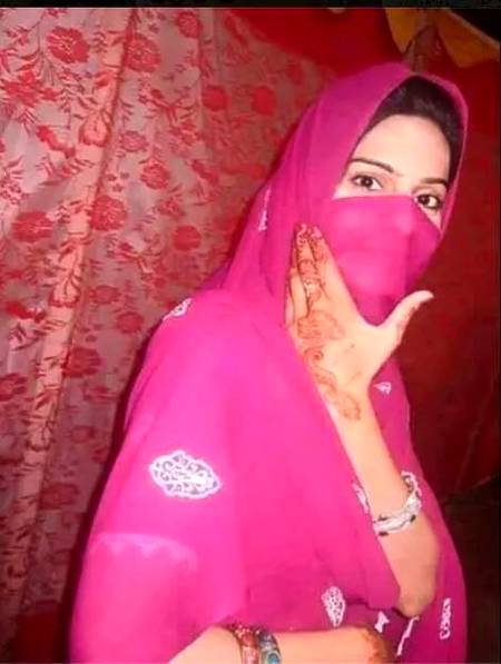 تہمت تو لگتی رہی روز نئی نئی ہم پر مگر

جو سب سے حسین الزام تها، وہ تیرا نام تها.