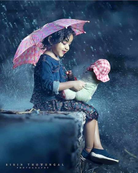 بارشوں سے آتا نہیں فقط پتوں پہ نکھار جناب  
زخم اپنوں کے دیئے ہوئے بھی خوب نکھرتے ہیں