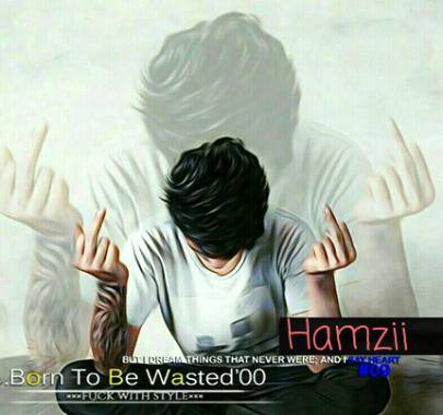 عجیب سی عادت اور غضب کی فطرت ھے ھماری۔ محبت ھو یا نفرت بڑی شدت سے کرتے ھیں 🤨🔥🤨 ❝Hą๓Zί🃏💫_✌💥❞