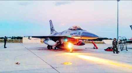 تجھ کو معلوم ہے درویش نگاہوں والے🙈
ہم تری دید کو تیری اٸیربیس🦅 پر آٸیں گے😍🥰