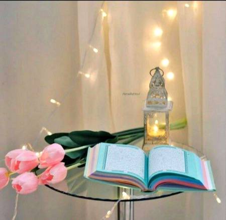 *💓قُرآن کہتا ہے💓*
مُجھے *یاد* کرو گے تو *"حافظ"* بن جاؤ گے_❣
مُجھے *سنوار* کر پڑھو گے تو *"قاری"* بن جاؤ گے۔_❣
مُجھے *پڑھانے* بیٹھو گے تو *اُستاد* بن جاؤ گے_❣
میرا *ترجمہ* کرو گے تو *"عالِم"* بن جاؤ گے_❣
میری *تشریح* کرو گے تو *"مُفَسِّرْ"* بن جاؤ گے_❣
میری *تقریر* کرو گے تو *"مبلغ"* بن جاؤ گے__❣
میرے مطابق *فیصلہ* کرو گے تو *"قاضی"* بن جاؤ گے_❣
اور مُجھ پر *عمل* کرو گے تو
*"ولی اللہ"* بن جاؤ گے_❣