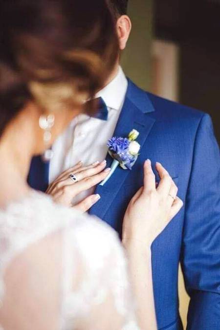 میں یہ شراکت بھی کیسےسہ لوں؟
کہ چھو رہی ہیں ہوائیں تم کو....