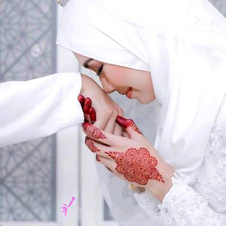 'بیٹی پے تو جنّت کی ضمانت ھے خدا کی-'😍💕
''-یہ بوجھ نہیں ھیں یہ امانت ھیں خدا کی-'✍🏻🕊 تنہا جانی 😢❤