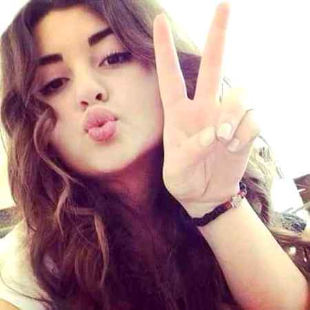 کسی کے خوشنما ہونٹوں پہ وار دوں خود کو....!!!!
کسی کی دلنشیں باتوں کو میری عمر لگے...!!!.l5