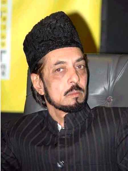 ضمیر اختر نقوی دل کا دورہ پڑنے سے انتقال کرگئے, آپ لڈن جعفری کے نام سے مشہور تھے,

 اناللہ وانا الیہ راجعون