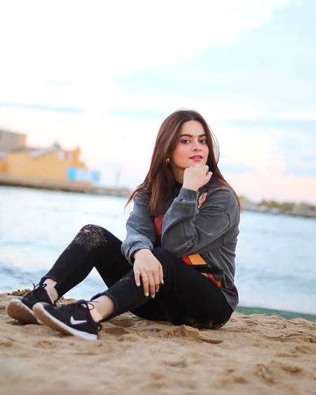 Minal Khan