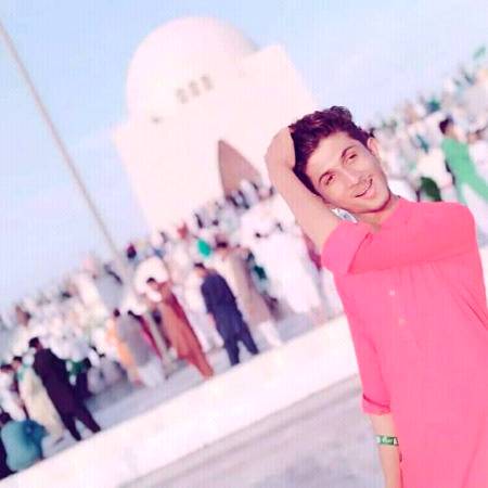 KARACHI KA HUN CUTE TO HUNGA HI😉😉