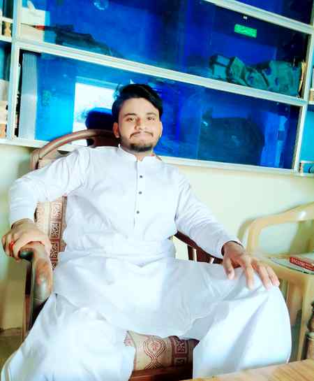 ہمارے تعــــارف کے لیۓ!بس اتنا ہی کافی ہے💗💗💗

ہم ان کے نہیں ہوتے جو ہر ایک کے ہو جاٸیں💗💗💗
