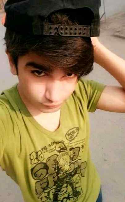 Mera Ishk Tu Beshak Hein Tujh Pe E Tu Mera Hak 😍😍