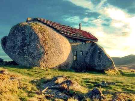 Did you know that this is stone house in portugal