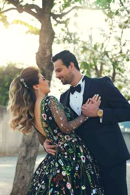 🌹مجھے حرف حرف نہ لکھ کر رکھ، مجھے بس زبانی یاد کر ❤
❤تیری داستاں میں نہیں ہوں میں، مجھے دھڑکنوں میں تلاش کر🌹