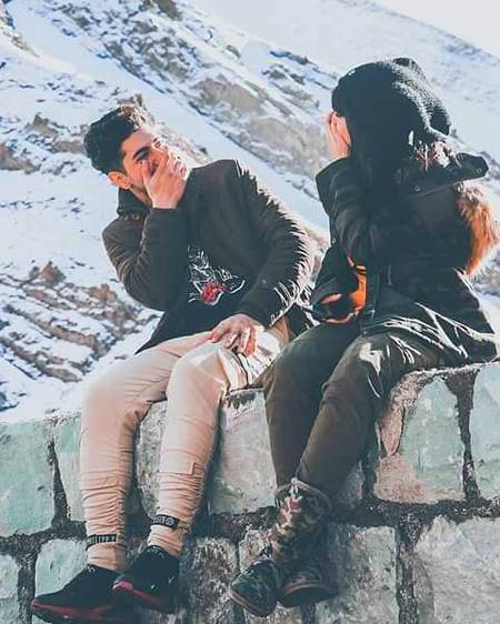 Tum apni sharton Pe Khail Khelo__Mai Jaise Chachun Lagao Bazii
Agr Mai  Jeeti To Tum Ho Mere__Agr Mai Hari To Mai Tumhri 😍❤