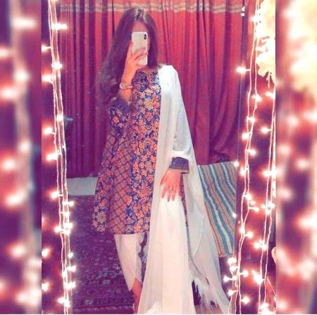 پلٹ کر بھی نہ دیکھیں گے ہم یہ بے رُخی تیری بھلا دیں گے تجھے ایسے کہ تو بھی یاد رکھے گا 
Um e Hani