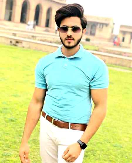 Asslam O Aliakum Mere tmam pyary friend Ramzan ky phele roze ke Sath😘 Aap subko Ramzan ka pora mahena mObarik 💖meri new vedio ke new pic jasko dikhne ho wo loOk my dp and my new vedio Nor E ramzan dkhna na bholna fns💖