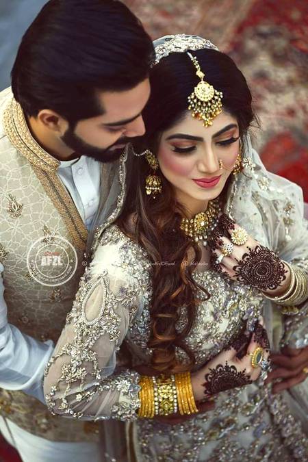 کوئی تو بات ہے محبت میں ورنہ⁦❤️⁩⁦❤️⁩

اک لاش کیلئے کوئی تاج محل نہیں بناتا🔥🔥