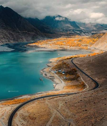 Attabad,lake Hunza Gilgitbaltistan📸