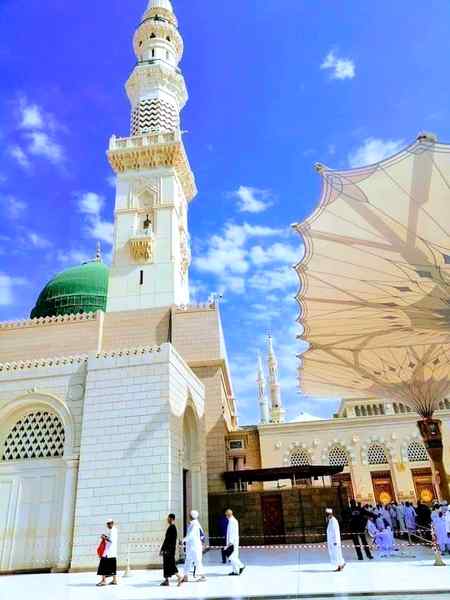 Ayi PhR yaD MadeeNy Ki RulaNy k lyE DiL TaraP Utha He DarbaR mE JanY K lyE