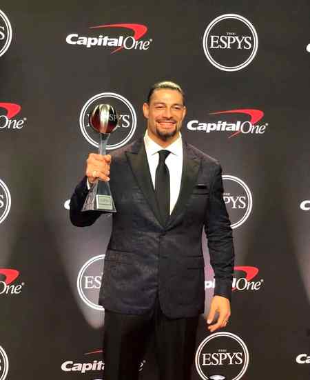 Did you know Roman Reigns is the most loving wrestler of wwe and he won the award of most loving person in wwe.