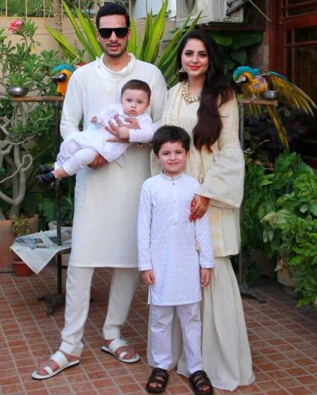 Fatima with beautiful family pic.. like