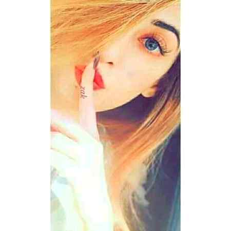 *میں نے کچھ لمحے خاموش رہ کر دیکھا ہے❣* ..!!

*میرا نام تک بھول گئے میرے ساتھ چلنے والے❣* ..!