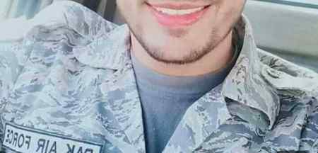 جنہیں چُن لیا جاۓ!!
اُن پہ تبصرے نہیں کیے جاتے___!!
اُنکا احترام کیا جاتا ہے😍😍
💖💞💓