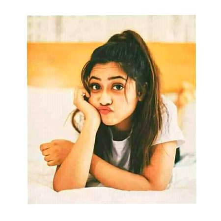 Tumhary chand se chehry pr gum achy ni lgty 🙄😍
Hame keh do chly jao agr hm achy ni lgty 😞😞💔