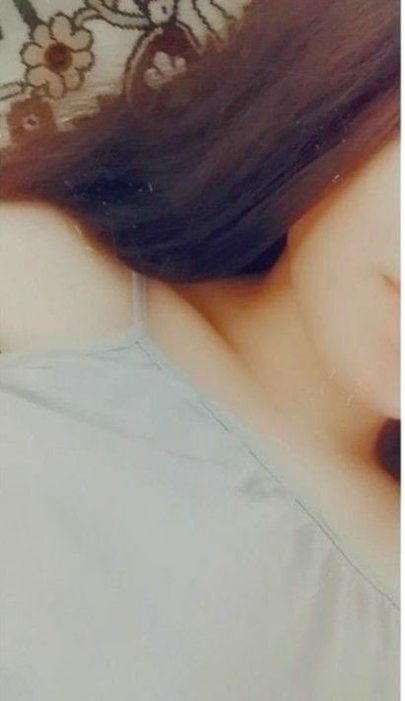 قربت سے ناشناس رہے ، کچھ نہیں بنا خوش رنگ ، خوش لباس رہے ، کچھ نہیں بنا اب قہقہوں کے ساتھ کریں گے علاجِ عشق ہم مدتوں اداس رہے ، کچھ نہیں بنا
