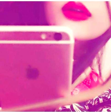 SUna tha logOon sE waqt bdlta hai 
LEykin
Ab pta chlaa log bhi bdl jatay hain...!!