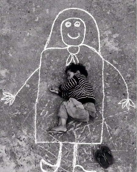 هے کوئى درد جو اسکے مقابل آسکے.  خدا سب کى ماں کو سلامت رکهے .آمیں.