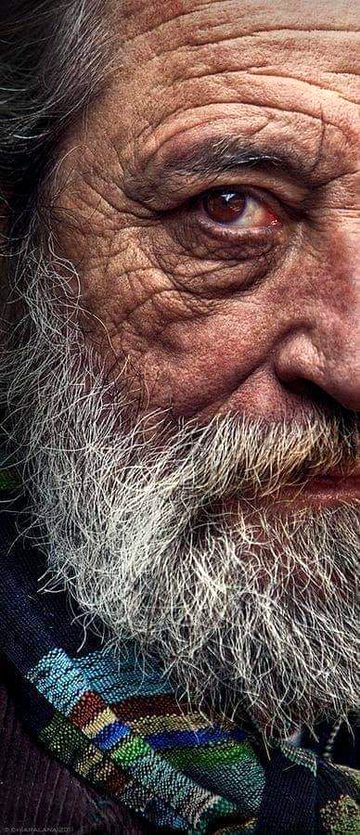 محبتوں کے معاملے میں _

تھوڑا بد نصیب ہوں میں _💔